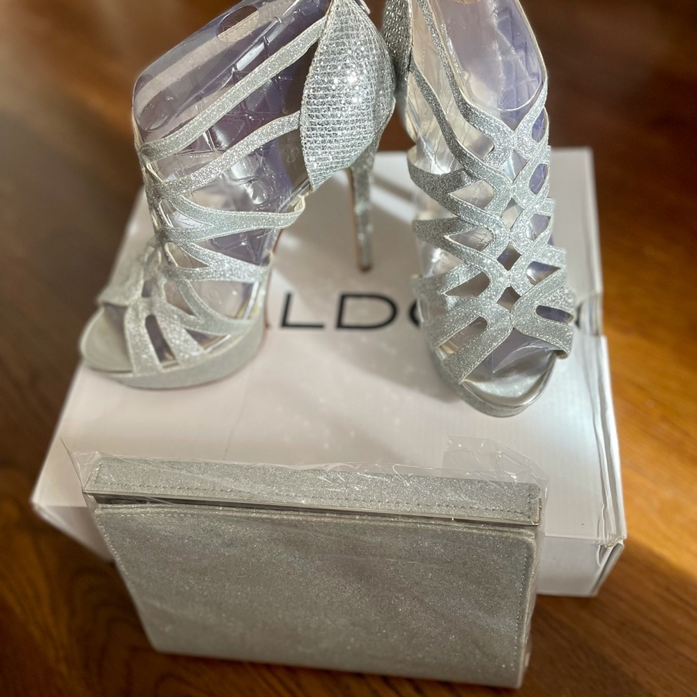 ALDO sparkling silver shoes with purse set!